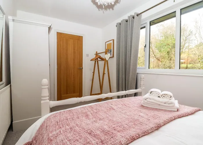 The Pines סקיפטון