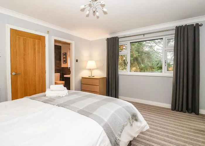 בית נופש The Pines *