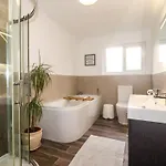 The Pines Holiday home *